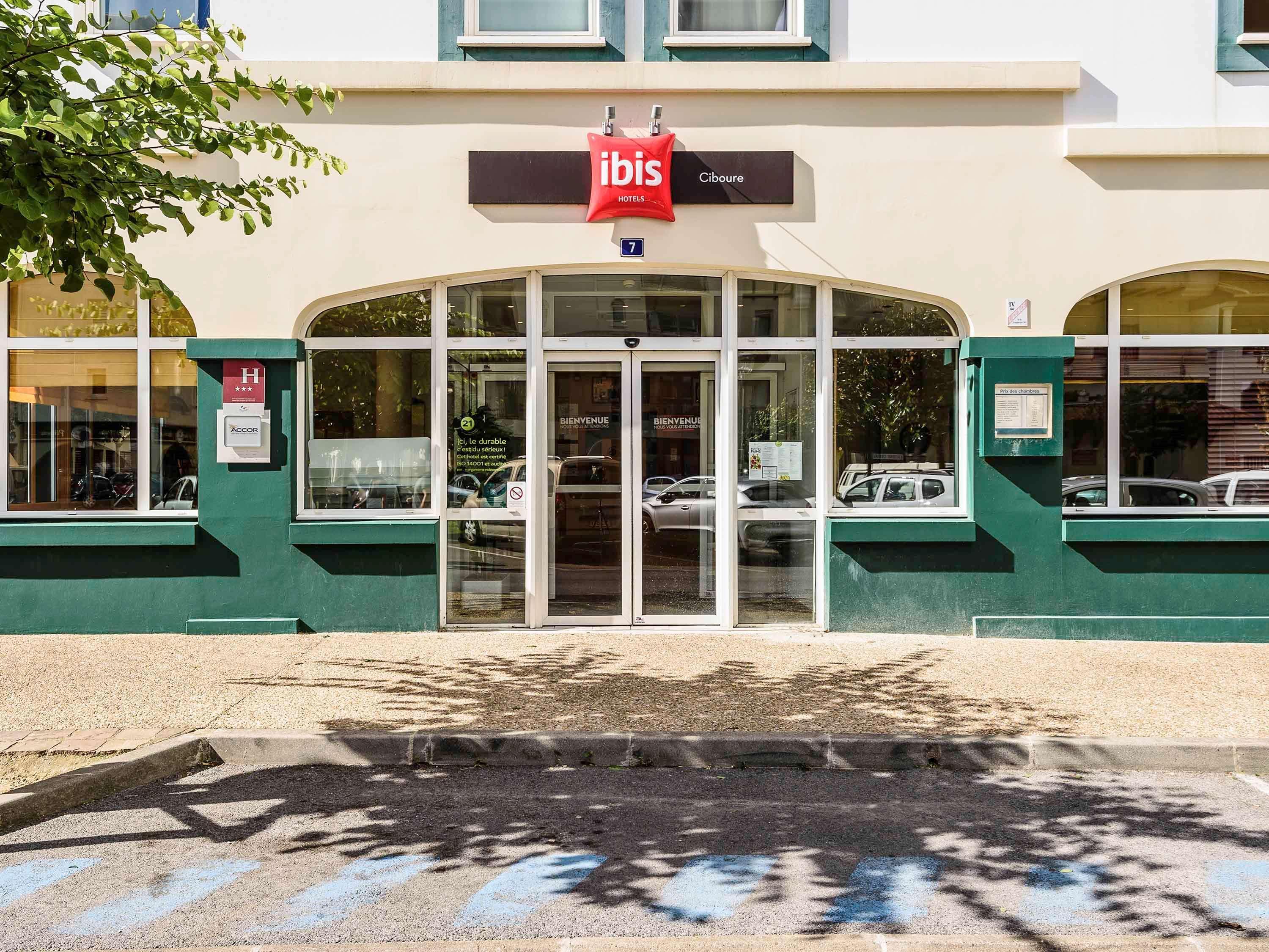 Ibis Budget Ciboure St-Jean-Luz Esterno foto